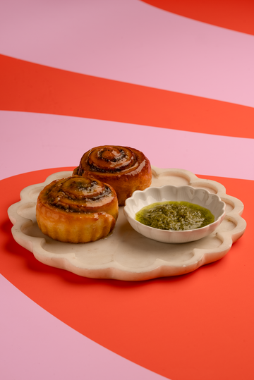 Pesto Swirls with Pesto Butter Dip ( Pack of 2 )